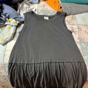 Gray long length tank very flowy, size m new never worn